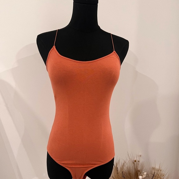 Fashion Nova Size small bodysuit - Picture 5 of 6